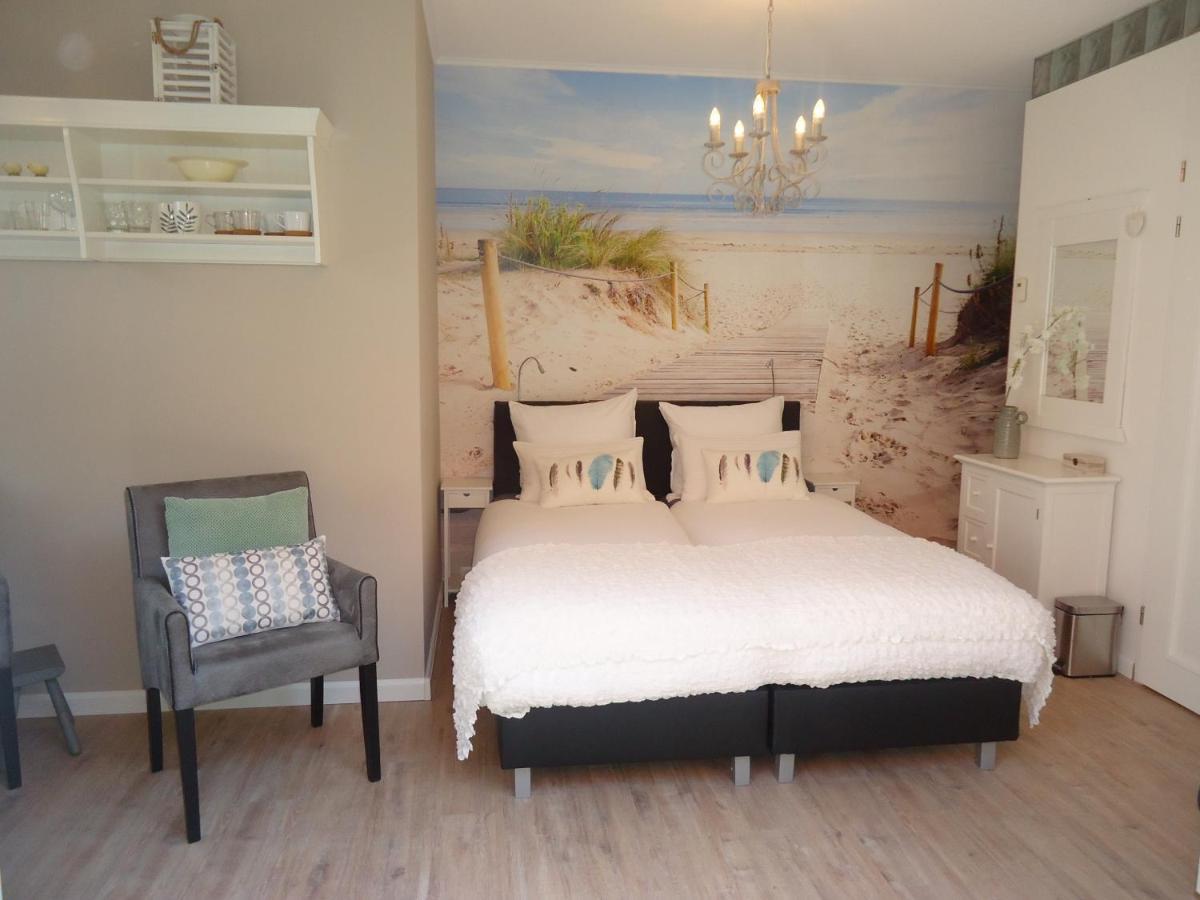 Bed&Breakfast Zeeduinsepoort Oostkapelle Buitenkant foto